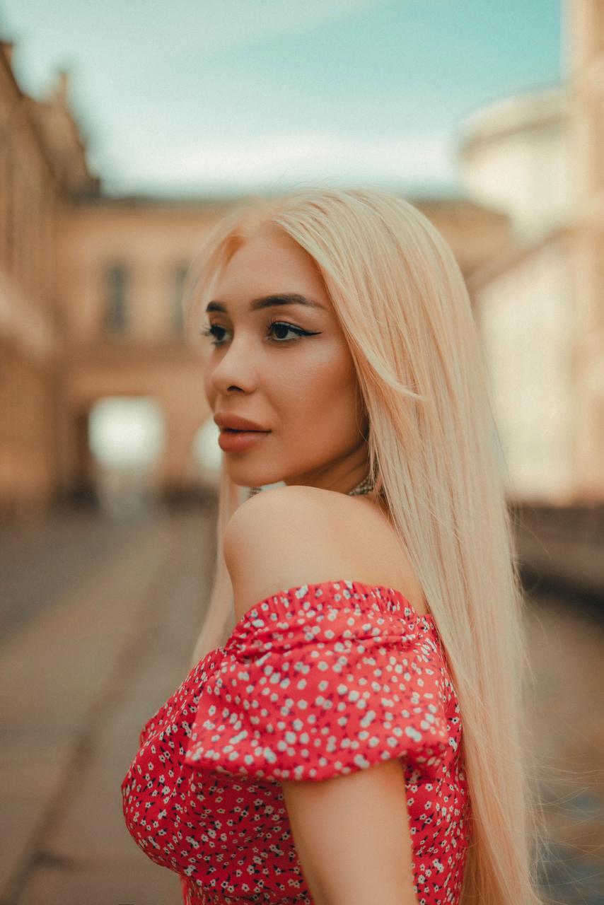 Индивидуалка Санкт-Петербурга Лариса Парк Победы, +7(911)830-21-77